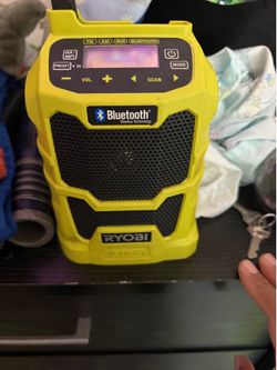 $35 ryobi speaker bluetooth and fm radio