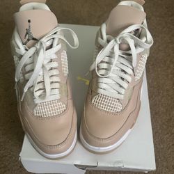 Air Jordan Retro 4 (WORN)