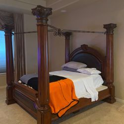 King Bedroom With 2 Night Stands