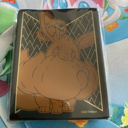 Eevee VMAX Pokemon TCG: Shining Fates Elite Trainer Box Card Sleeves - Eevee VMAX (65 Pack) - Pokemon International Card Sleeves