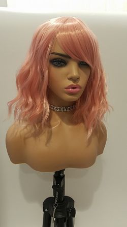Short Pink Wavy Wig