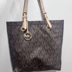 Michael Kors Tote