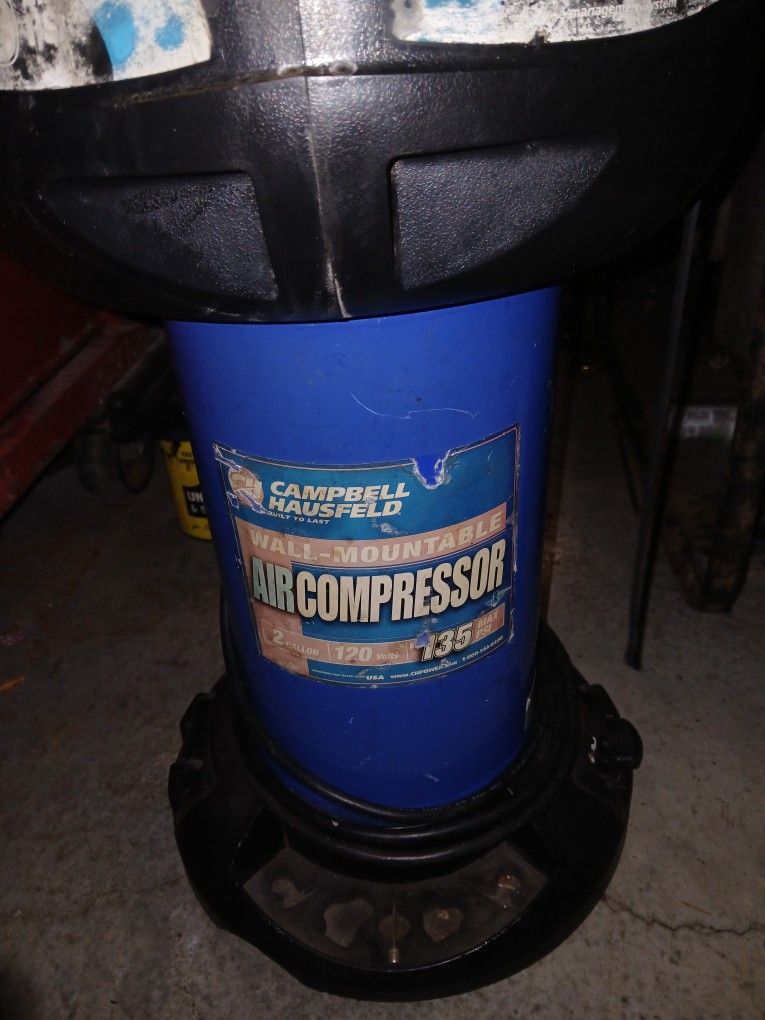2 Gallon Campbell Hausfeld Air Compressor