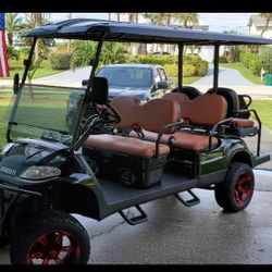 2021 ADVANCED EV 4+2 6 PASSENGER GOLF CART