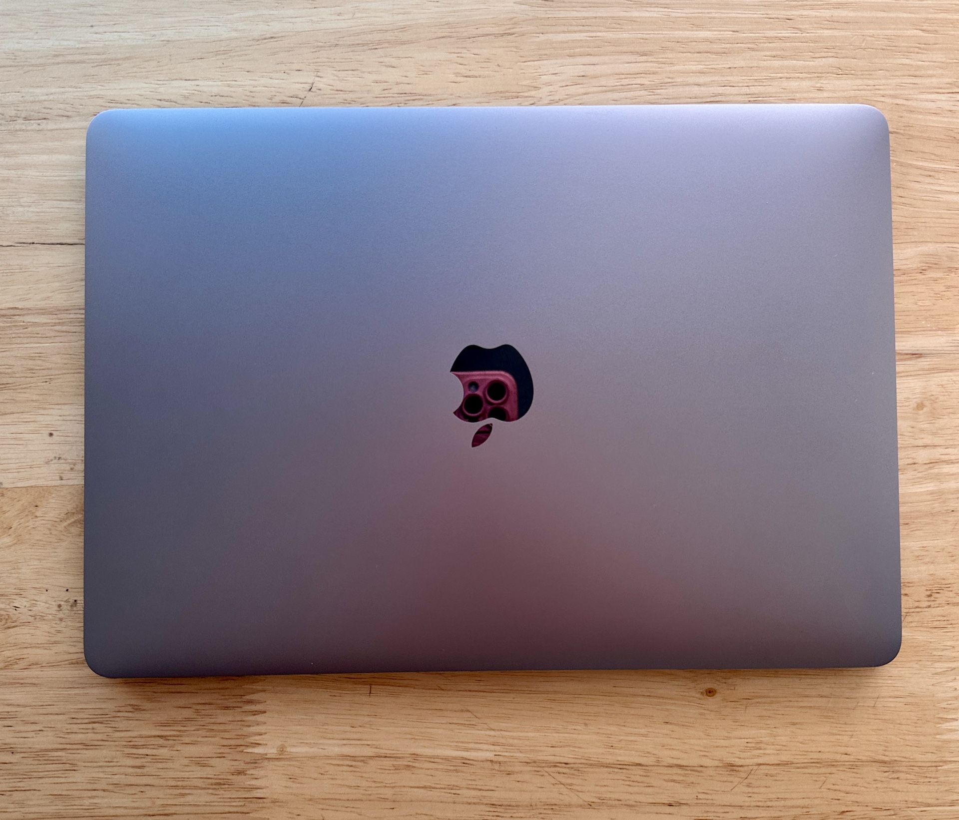 Apple MacBook Pro 13-inch (2019)