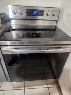 Samsung glass stove