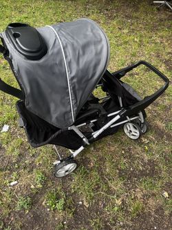 DOUBLE STROLLER