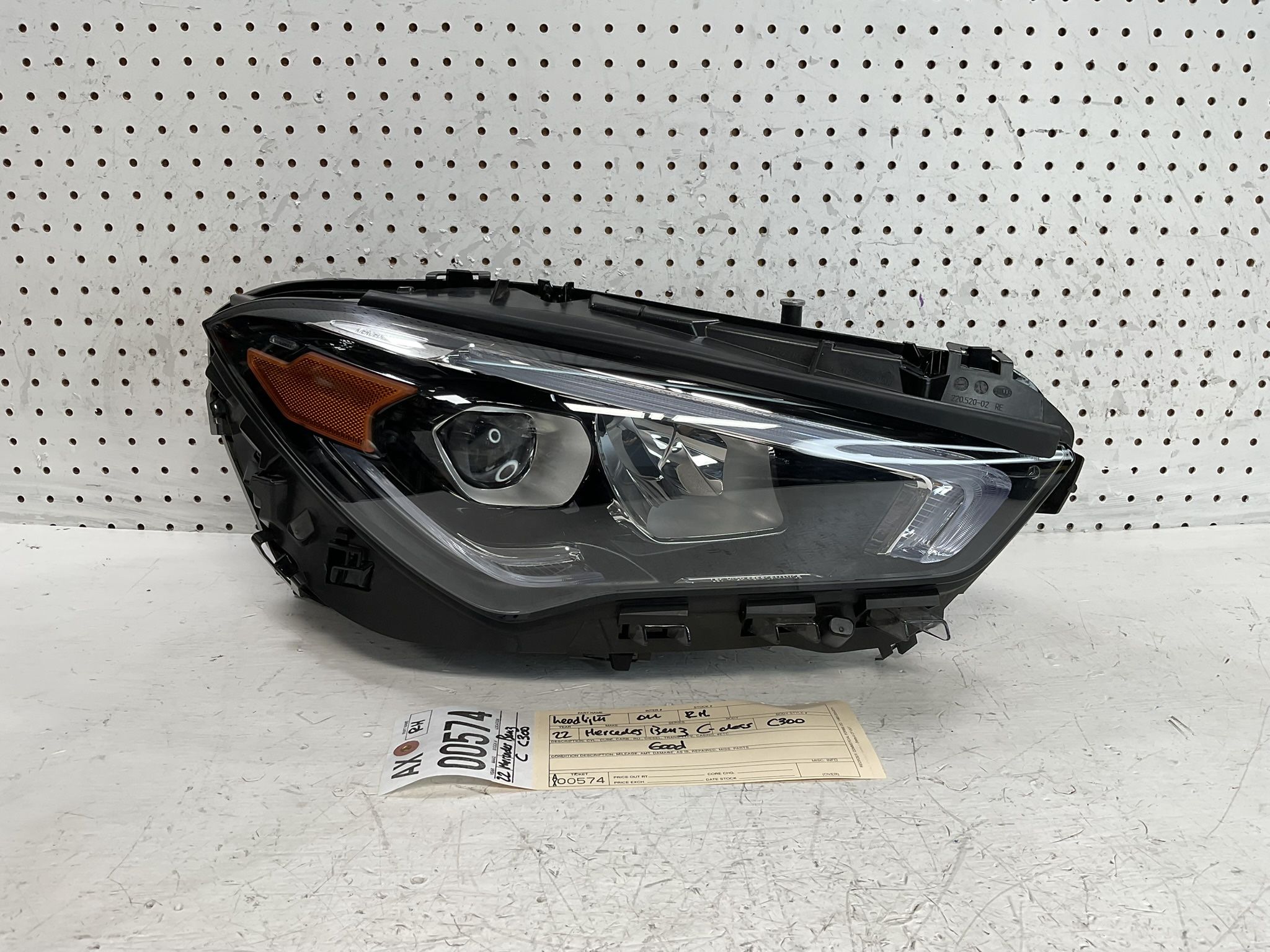 2020 2022 MERCEDES BENZ CLA CLASS W118 RIGHT SIDE LED HEADLIGHT LAMP OEM