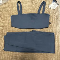 Vuori Evolve Leggings and Square Neck Sports Bra