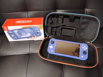 Nintendo Switch lite 32GB like New w/Case And Charger