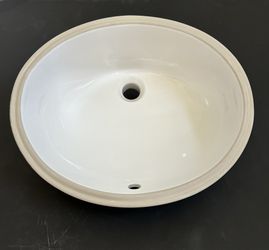 WHITE PORCELAIN BATHROOM SINK SEE DESCRIPTION 