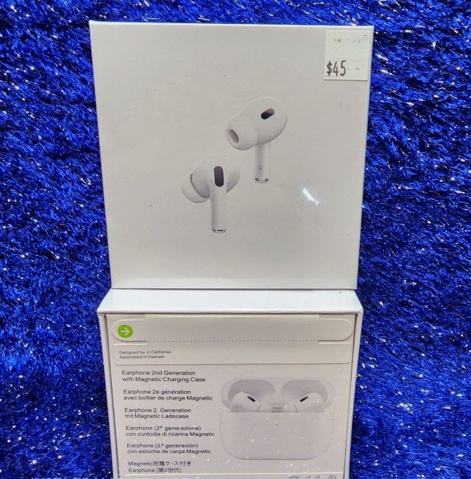New Bluetooth/rechargeable/earpiece/ Headphones/earbuds/headset many styles available compatible with iPhone or android Bz9
