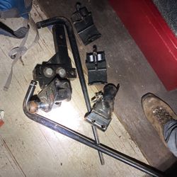 CURT adjustable hitch trailer with Sway bar