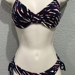 SEXY 2 PIECE BIKINI. (Sizes M-L make a offer)