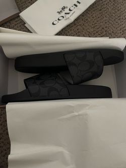 Coach slides size 7,6,5