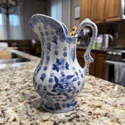 Chinese Blue Pitcher Decor 