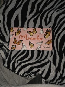 Prolux Monarka Eye Shadow Palette