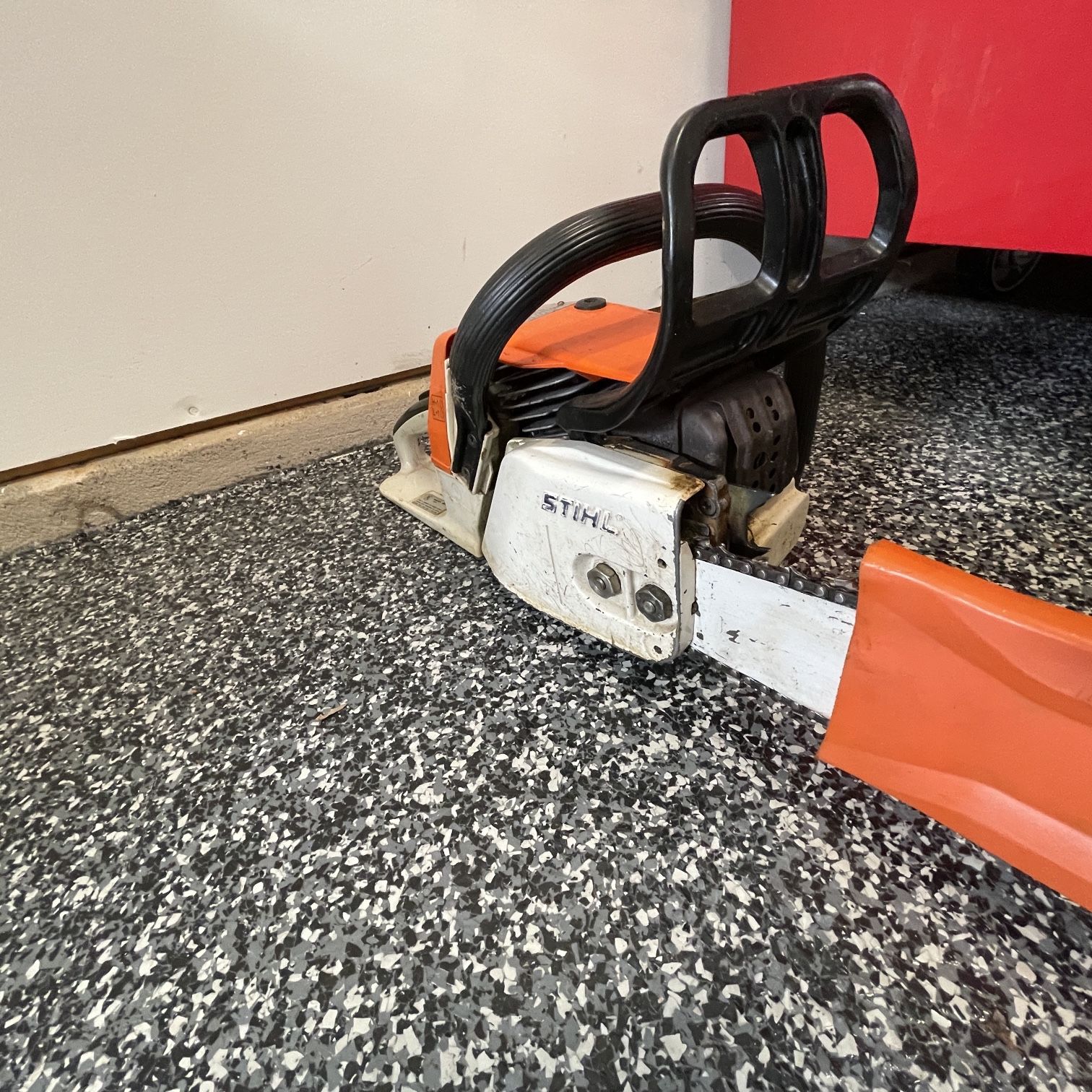 Stihl 024 Av Wood boss Chainsaw for Sale in Terrell, NC - OfferUp