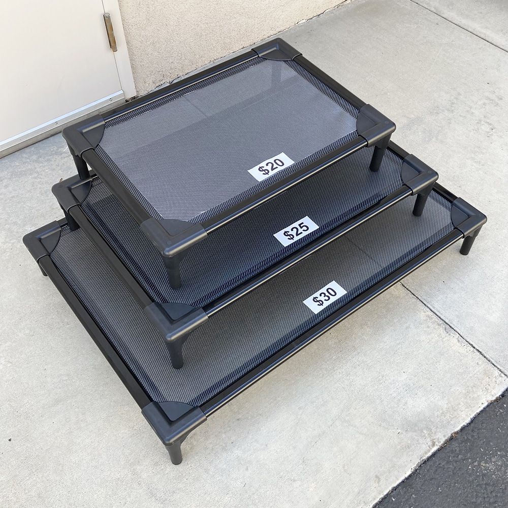 New Elevated Dog Bed 3 Sizes (Small $20, Medium $25, Large $30) Raised Pet Bed Cot Indoor Outdoor