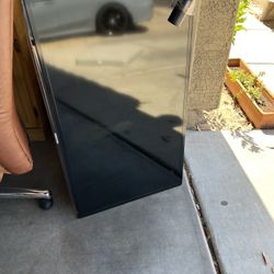 43’ Samsung Smart TV - WiFi Doesn’t Work