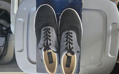 Polo Ralph Lauren Men's Canvas Sneakers – Size 10.5 – Original Box