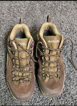 Northside Hiking Shoes