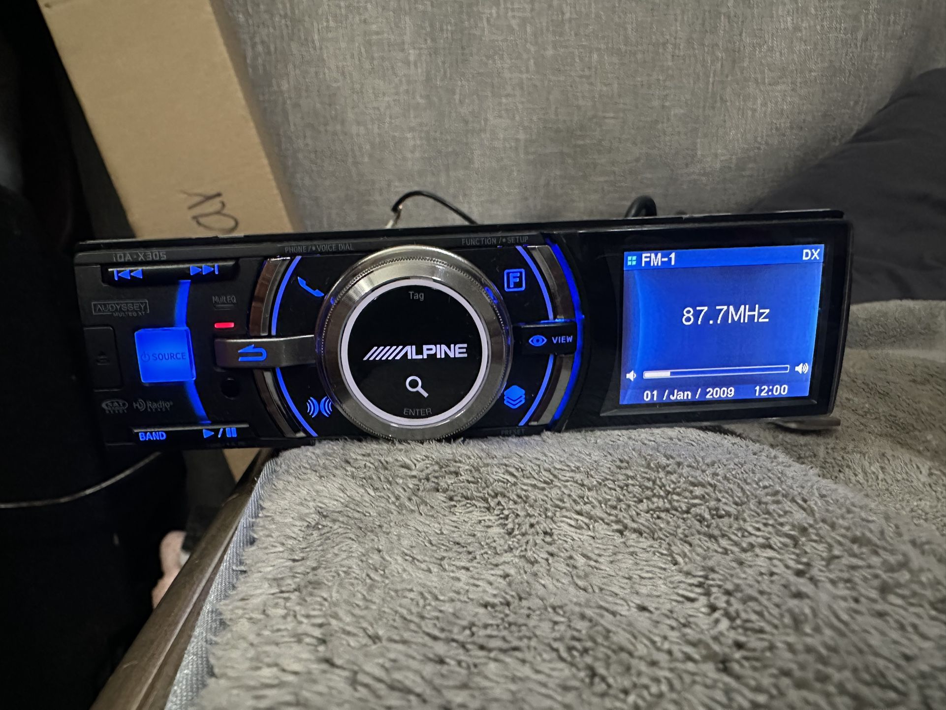 Alpine IDA-X305 USB Car Stereo