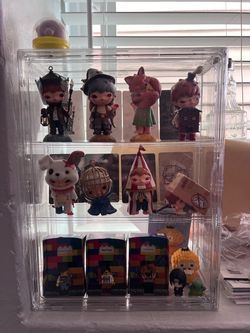 Display case mini figures