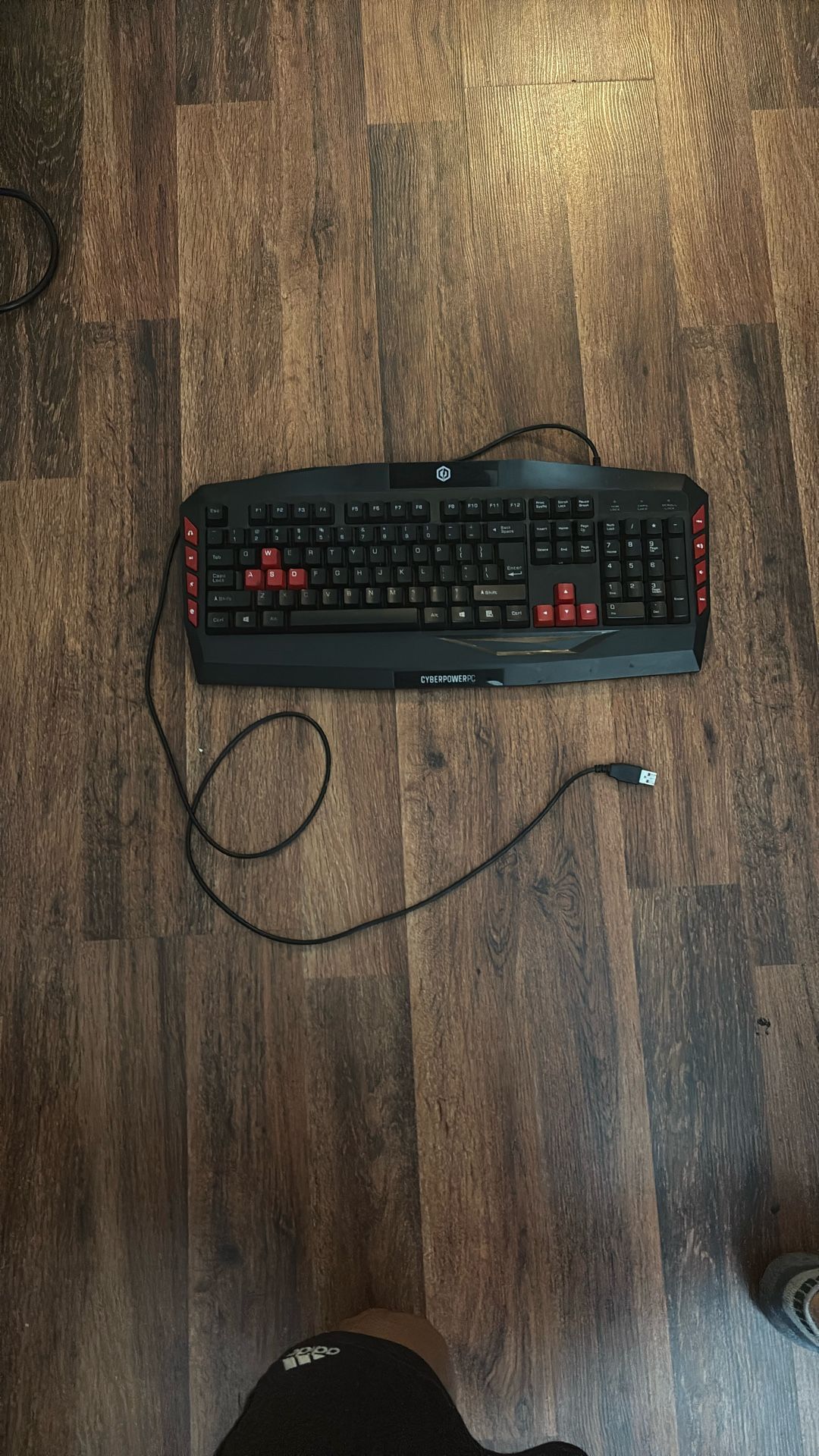 CyberPowerPC wired gaming keyboard. Works perfectly