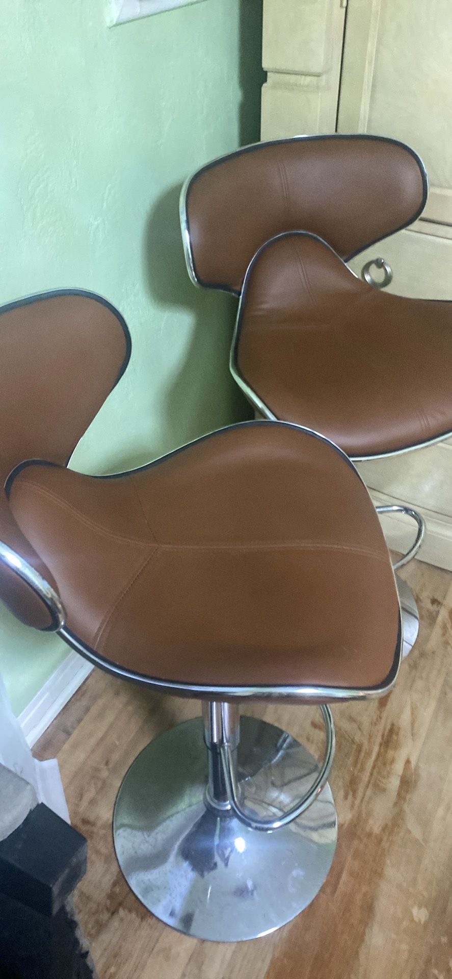 Bar stool