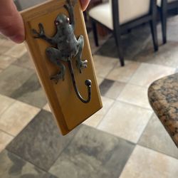 Frog Key hook 