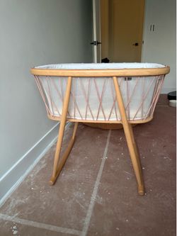 New Charlie Crane bassinet