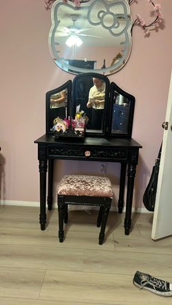 Black Vanity Table with Tri-Fold Mirror and Stool