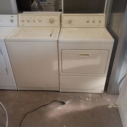 Kenmore King Size Capacity Washer And Dryer Matching Set Comes With Free Delivery Vancouver Area