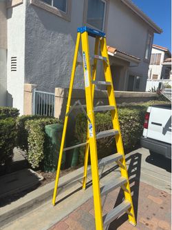 Werner 8’ fiberglass ladder
