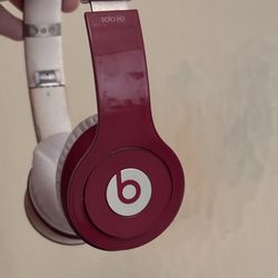 Apple beats headphones