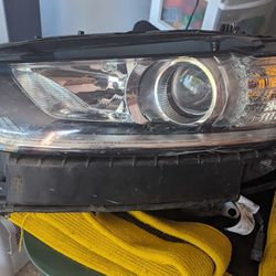 Left And Right Front Headlights Assembly