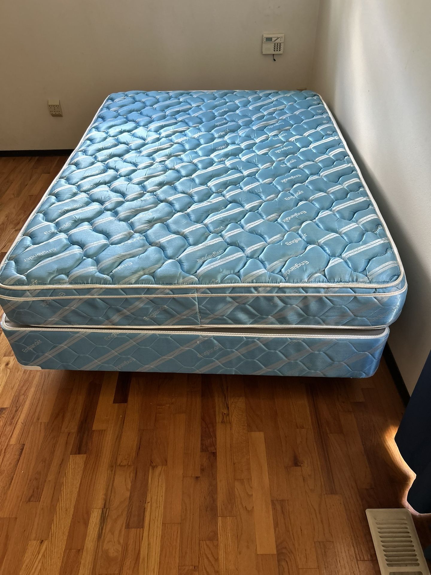 Mattress With Box Spring 