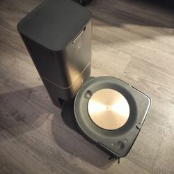 Irobot Roomba Self Emptying & Auto Charge Vacuum 