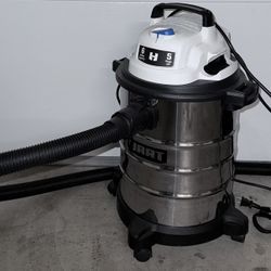 Hart Shop Vac 6 Gal Plus 23 Attachments 