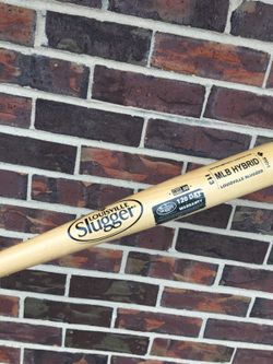 32 inch Louisville Slugger Maple Hybrid baseball bat