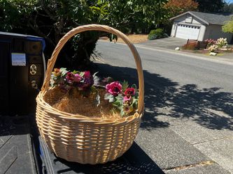 Wicker Gift Baskets Wedding Anniversary Birthday Day Wicker Gift Basket like New $10 Each