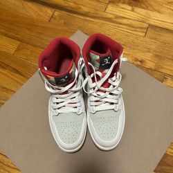 Nike Air Jordan 1 Mid "Hare" (2015) Size 10.5