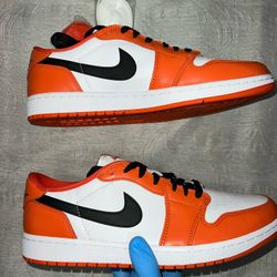 Jordan 1 Low Orange Size 11 US New With Extra Laces   