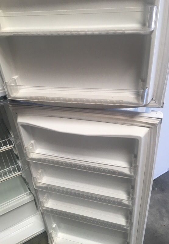 Micro fridge top freezer refrigerator 24”w