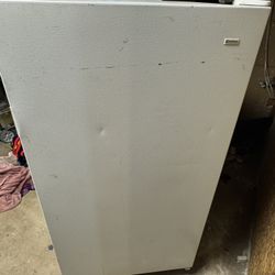Kenmore Freezer 