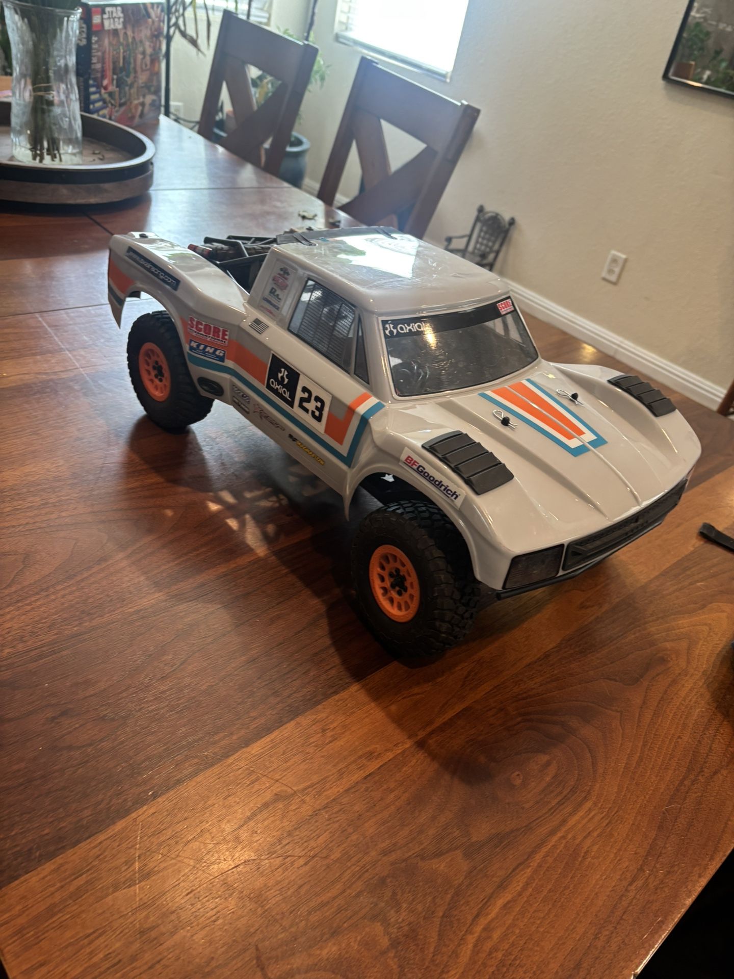 Brand new axial score trophy truck