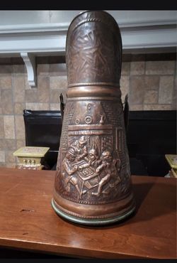 20.5" Antique Dutch Hammered Copper Fireplace Scuttle