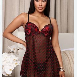 baby doll de encaje con lunares rojos. Size L
