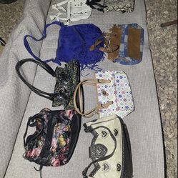 Women’s Purses.  8 Of Them  CHEAP CHEAP!!! 